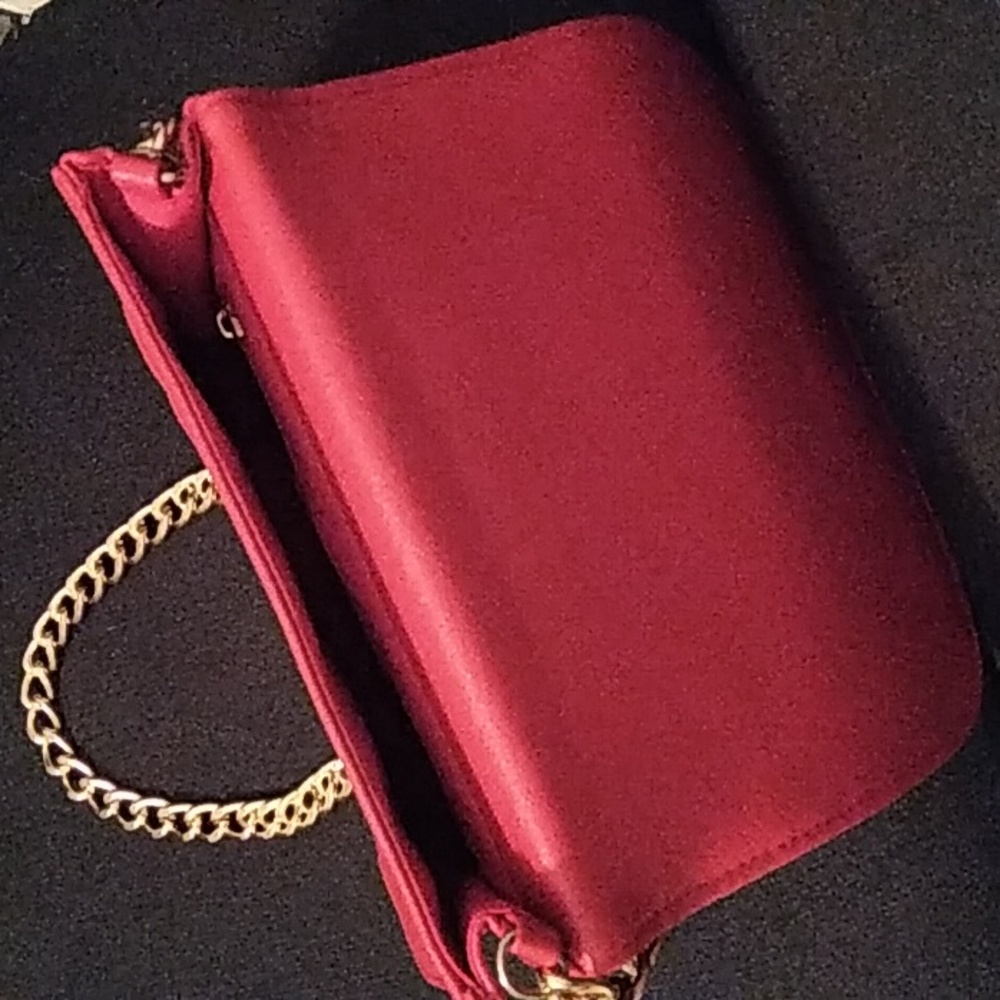 Red Faux Leather Gold link Purse by Rampage - Picture 5 of 5